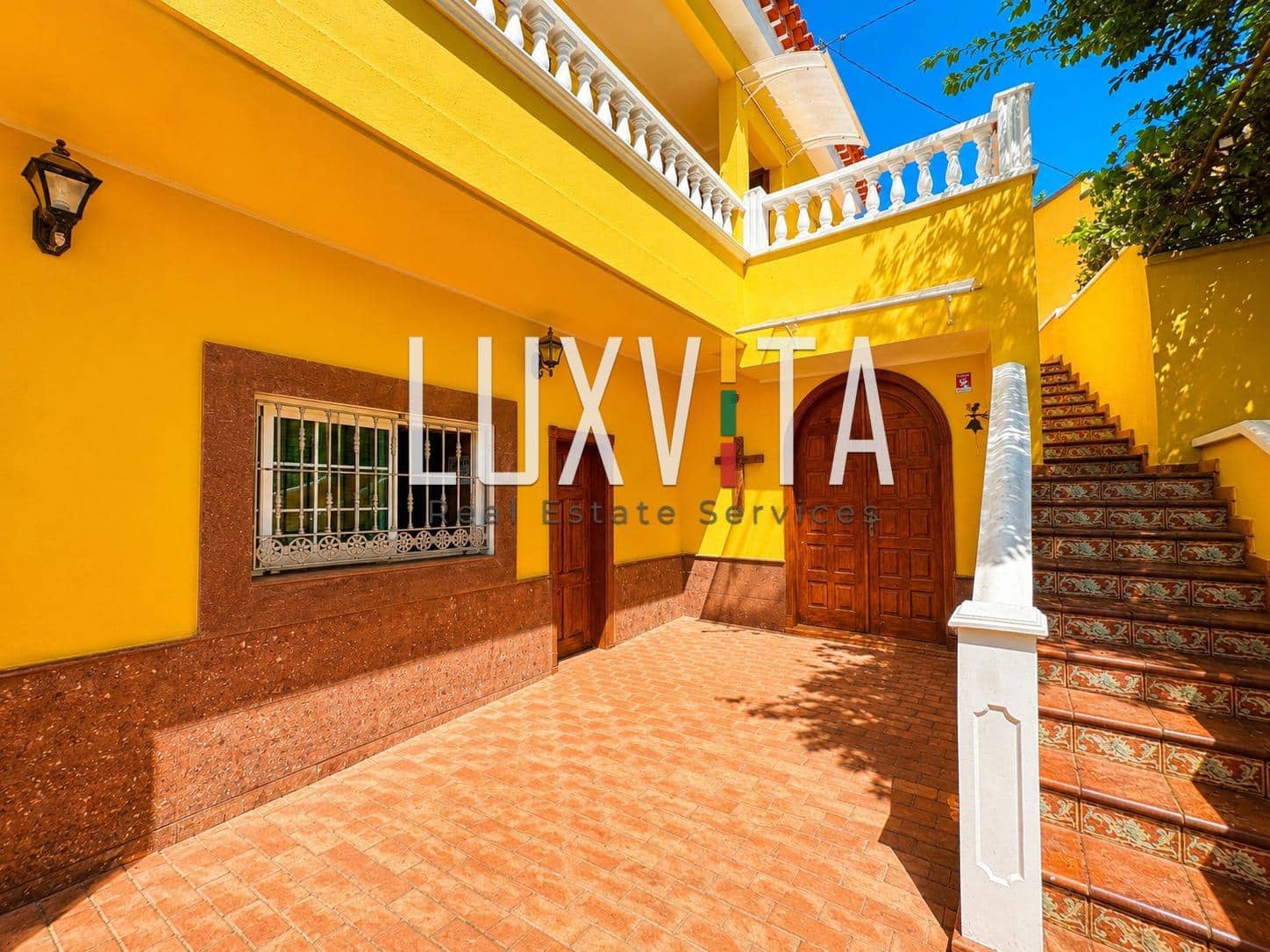 7 makuuhuone Maalaistalo myytävänä paikassa El Rosario - 750 000 € (Ref: 10049355)