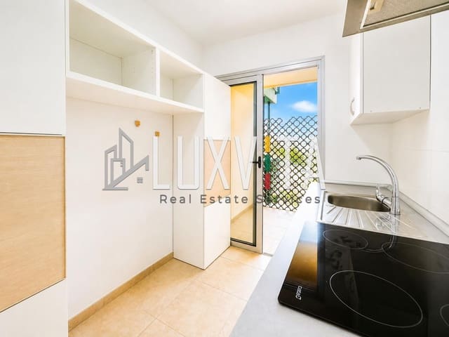3 sovrum Lägenhet till salu i Los Cristianos, Arona med pool garage - 420 000 € (Ref: 10067990)