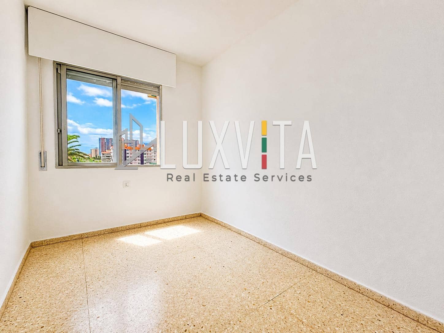 3 sovrum Lägenhet till salu i Los Cristianos med pool garage - 420 000 € (Ref: 10067990)