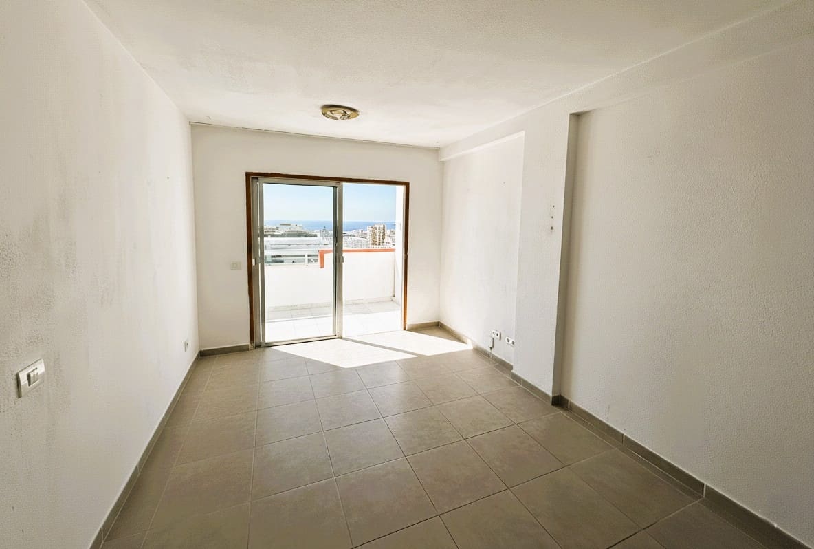 1 bedroom Apartment for sale in Playa de las Americas - € 280,000 (Ref: 10067991)