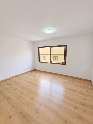 2 makuuhuone Huoneisto myytävänä paikassa Cabo Blanco, Arona mukana 
autotalli - 200 000 € (Ref: 10132048)