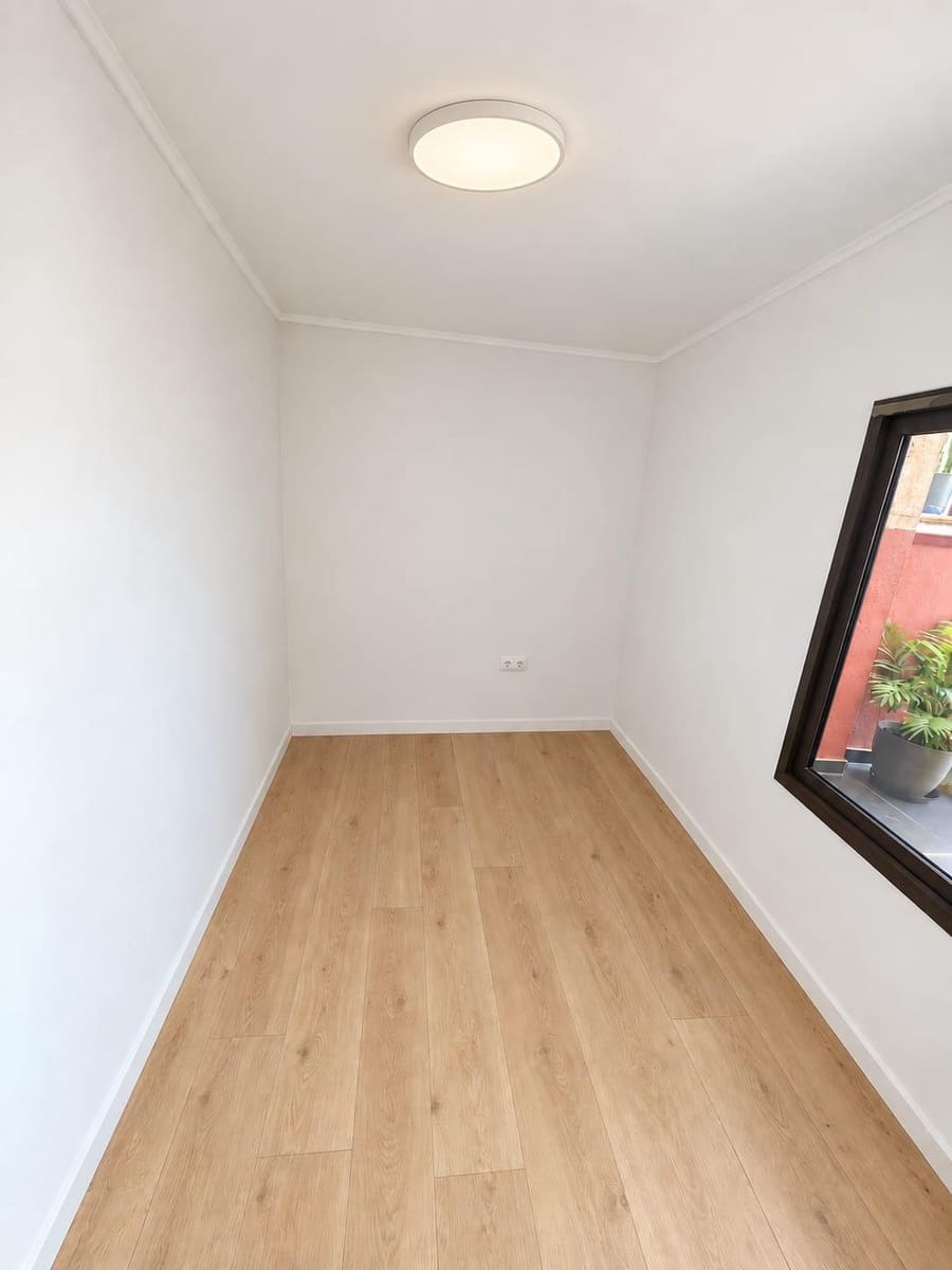 2 makuuhuone Huoneisto myytävänä paikassa Cabo Blanco mukana 
autotalli - 200 000 € (Ref: 10132048)