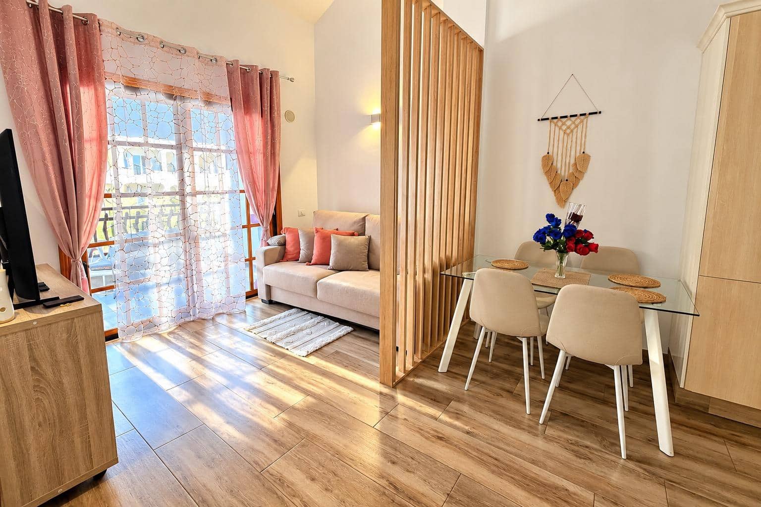 1 quarto Apartamento para venda em Los Cristianos com piscina - 275 000 € (Ref: 10161546)