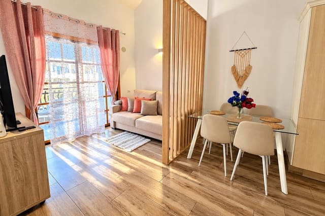 1 quarto Apartamento para venda em Los Cristianos, Arona com piscina - 275 000 € (Ref: 10161546)
