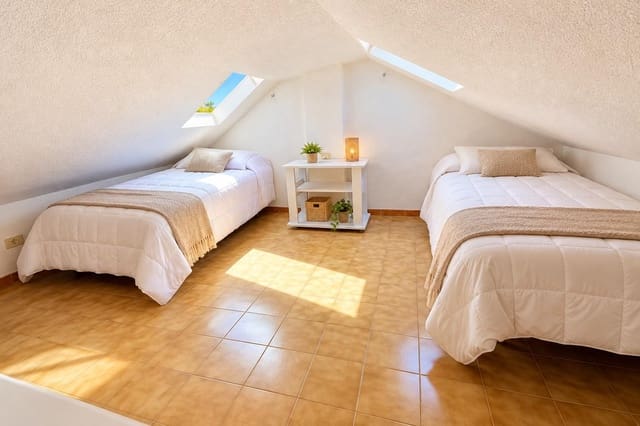 1 quarto Apartamento para venda em Los Cristianos, Arona com piscina - 275 000 € (Ref: 10161546)