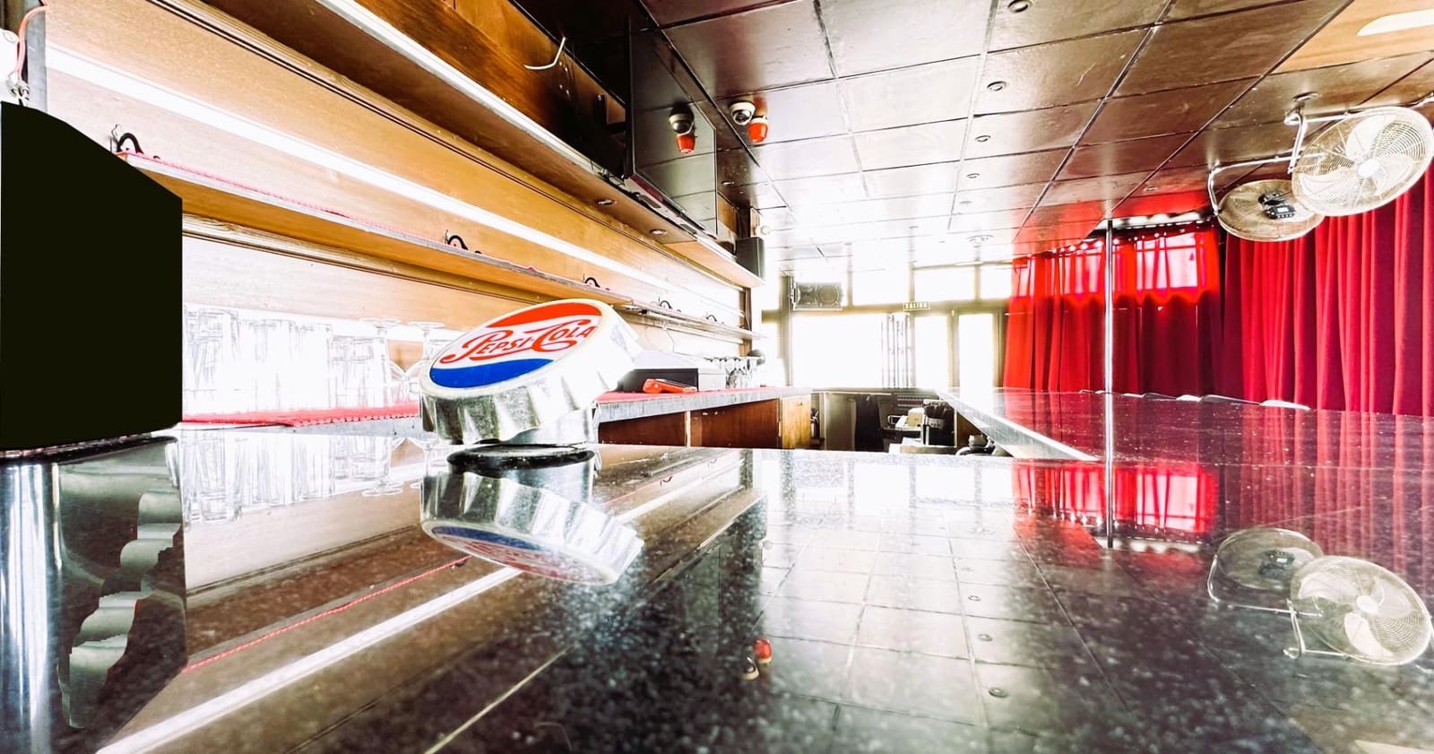 Erhverv til salg i Playa de las Americas - € 130.000 (Ref: 8213710)