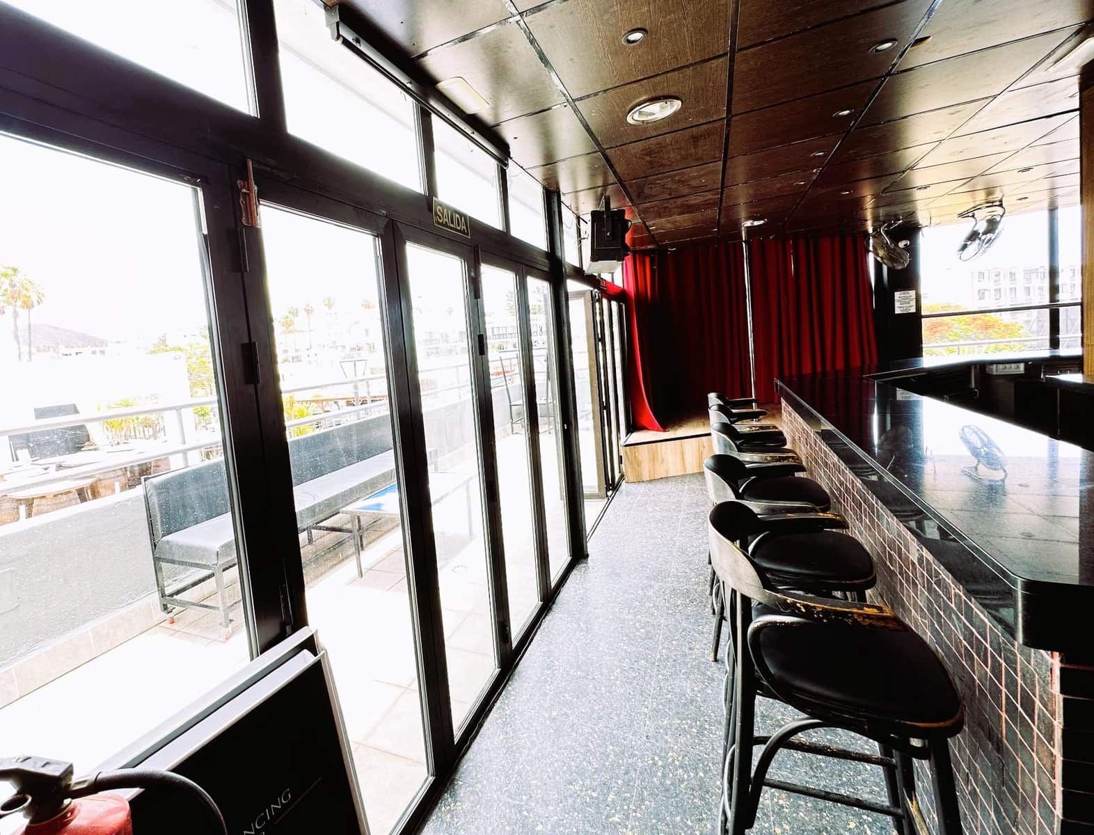 Erhverv til salg i Playa de las Americas - € 130.000 (Ref: 8213710)