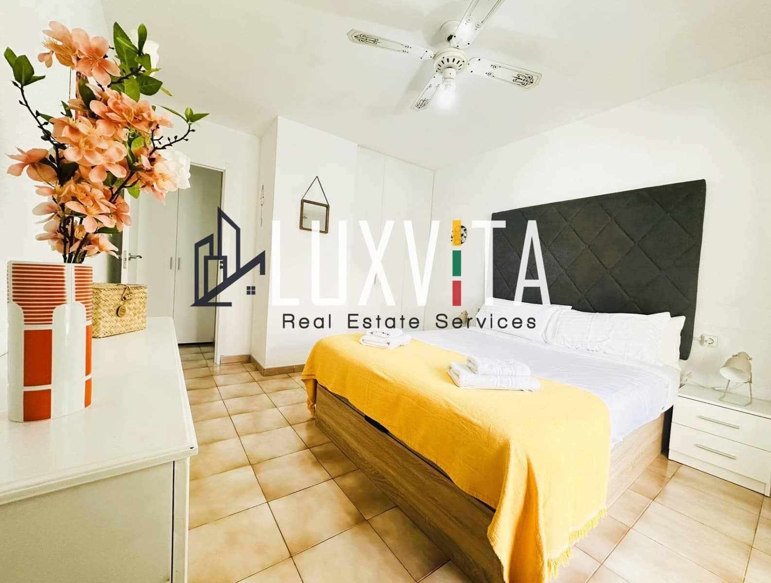 1 soverom Leilighet til salgs i Los Cristianos med svømmebasseng - € 290 000 (Ref: 8789654)