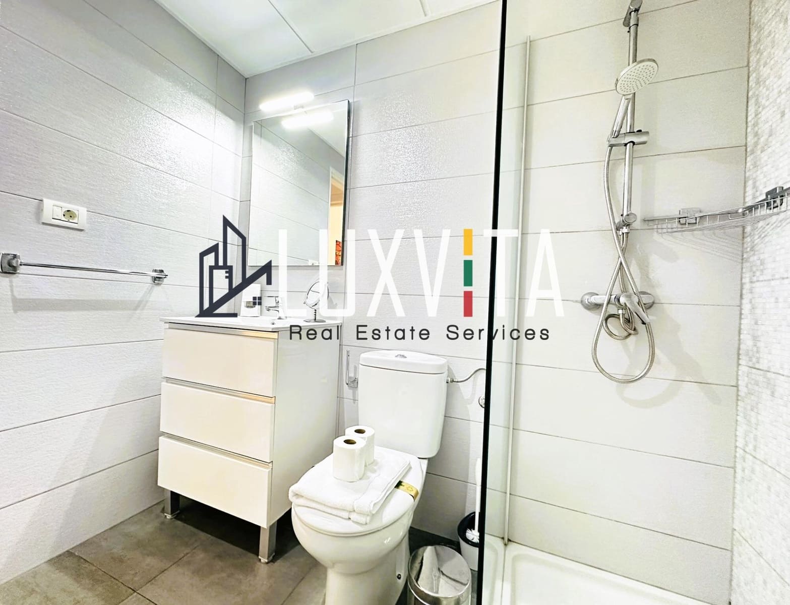 1 soverom Leilighet til salgs i Los Cristianos med svømmebasseng - € 290 000 (Ref: 8789654)