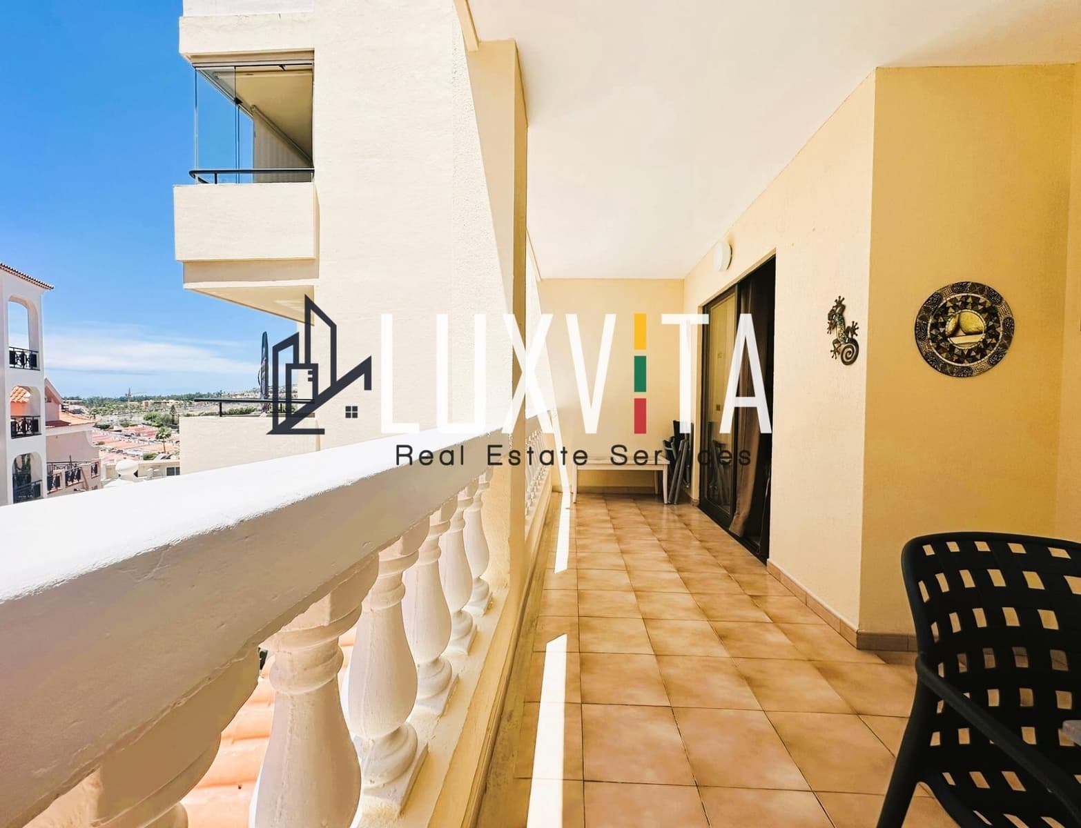 1 soverom Leilighet til salgs i Los Cristianos med svømmebasseng - € 290 000 (Ref: 8789654)