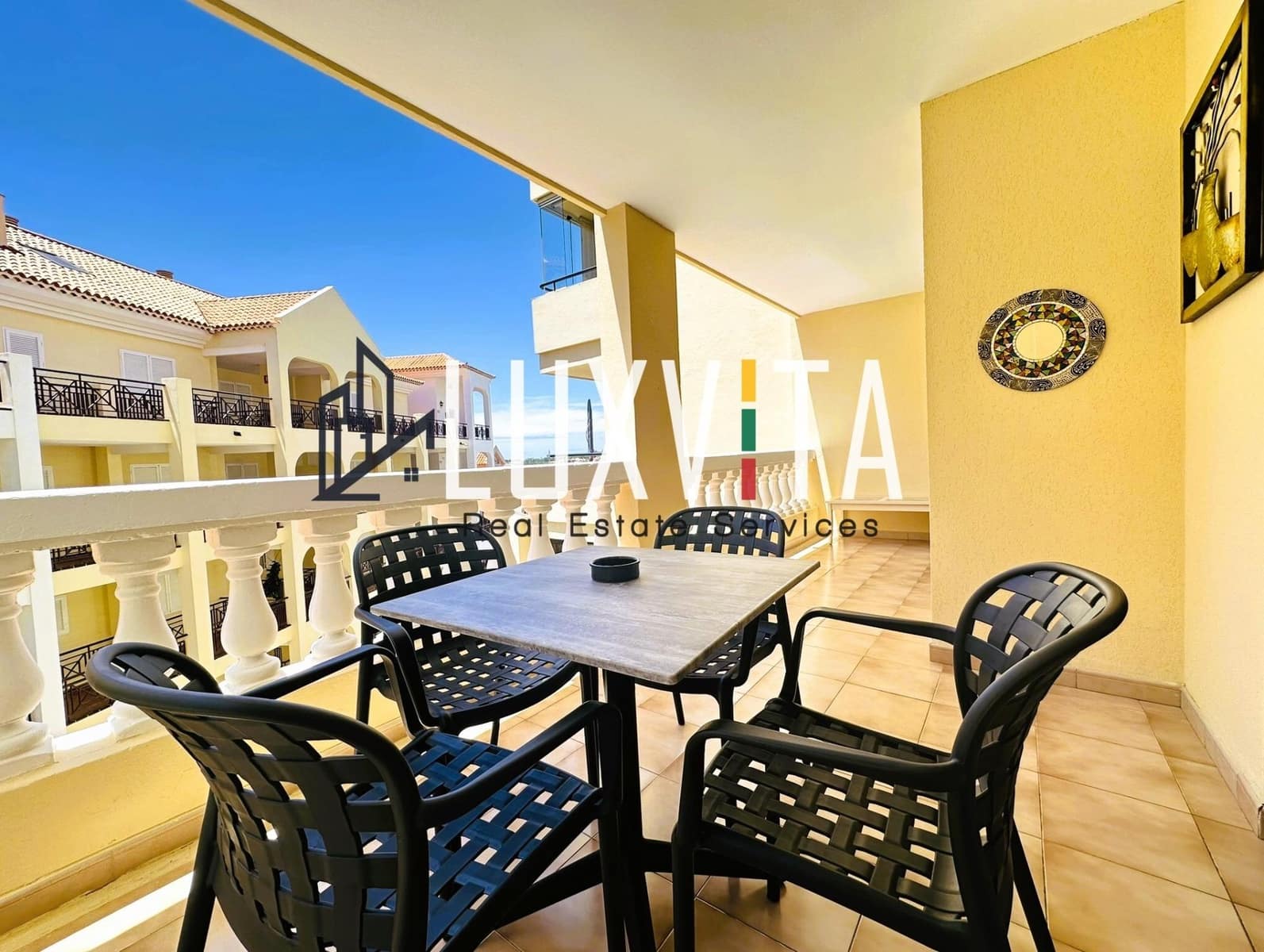 1 soverom Leilighet til salgs i Los Cristianos med svømmebasseng - € 290 000 (Ref: 8789654)