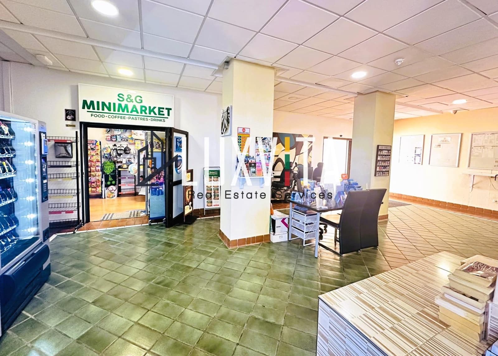 1 soverom Leilighet til salgs i Los Cristianos med svømmebasseng - € 290 000 (Ref: 8789654)