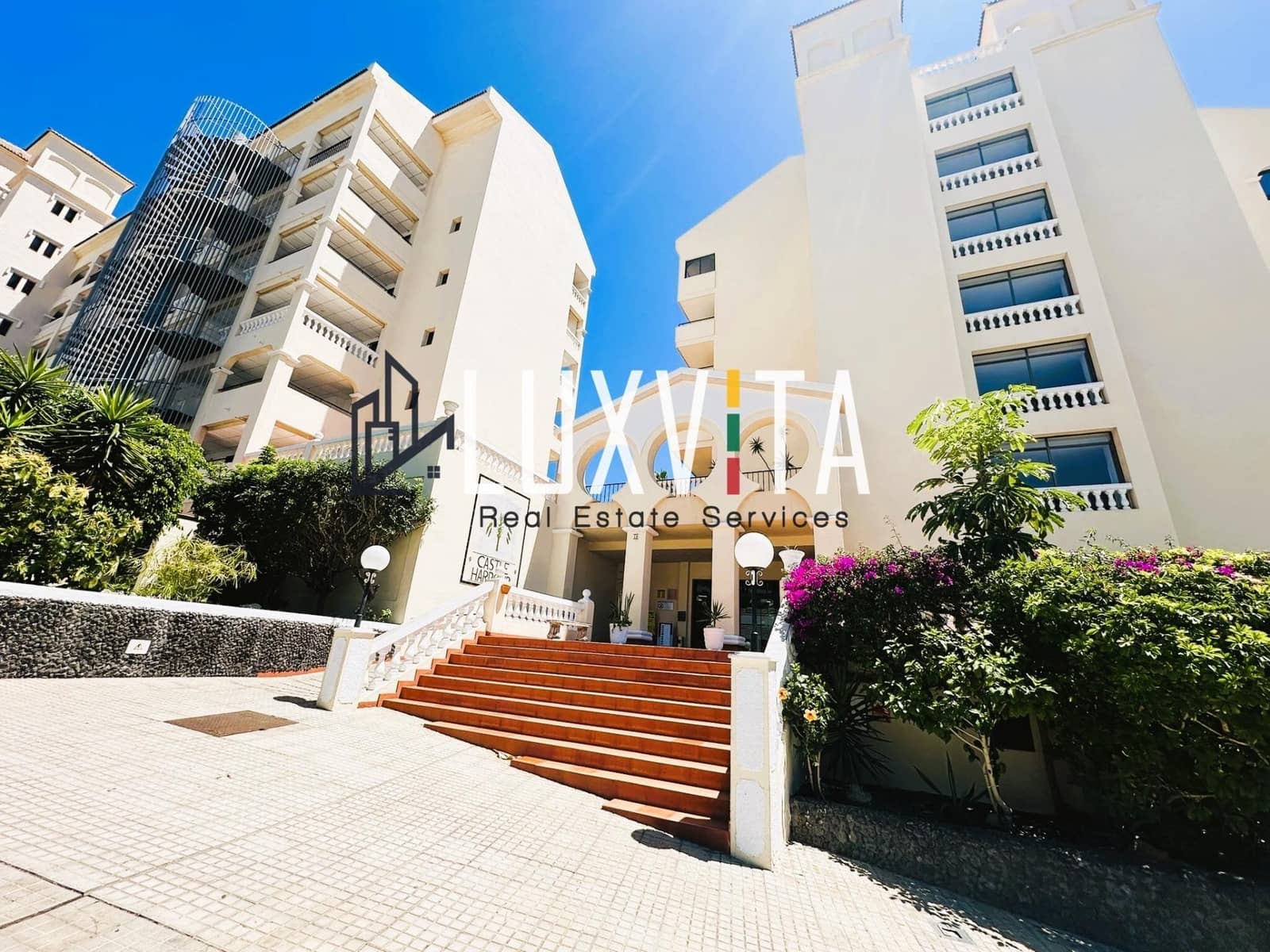 1 soverom Leilighet til salgs i Los Cristianos med svømmebasseng - € 290 000 (Ref: 8789654)