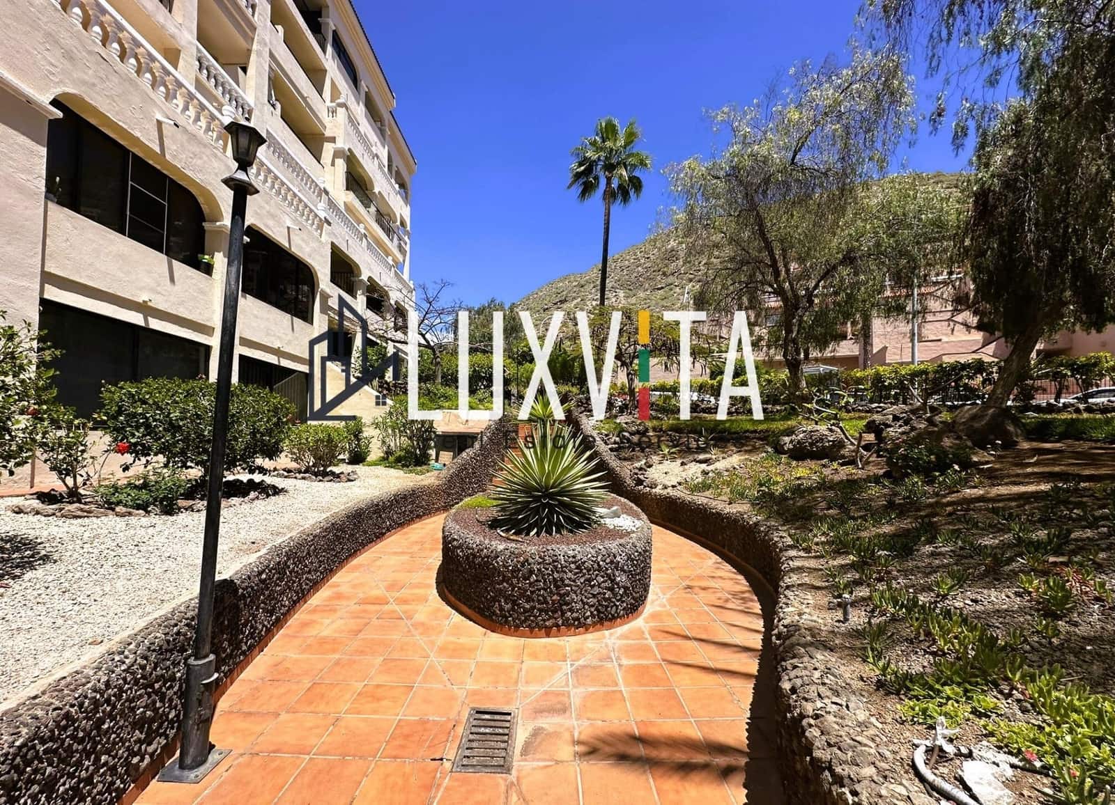 1 soverom Leilighet til salgs i Los Cristianos med svømmebasseng - € 290 000 (Ref: 8789654)