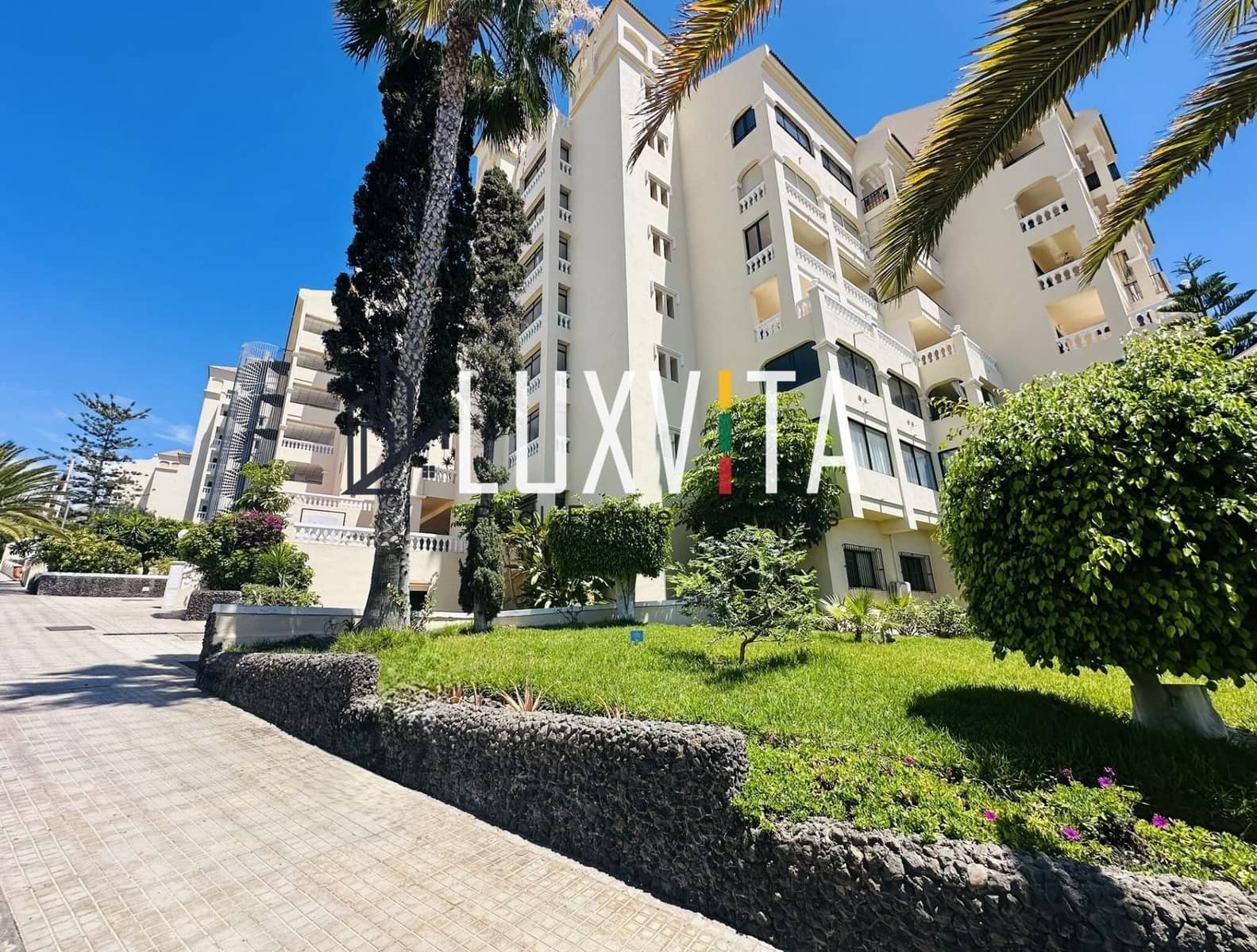 1 soverom Leilighet til salgs i Los Cristianos med svømmebasseng - € 290 000 (Ref: 8789654)