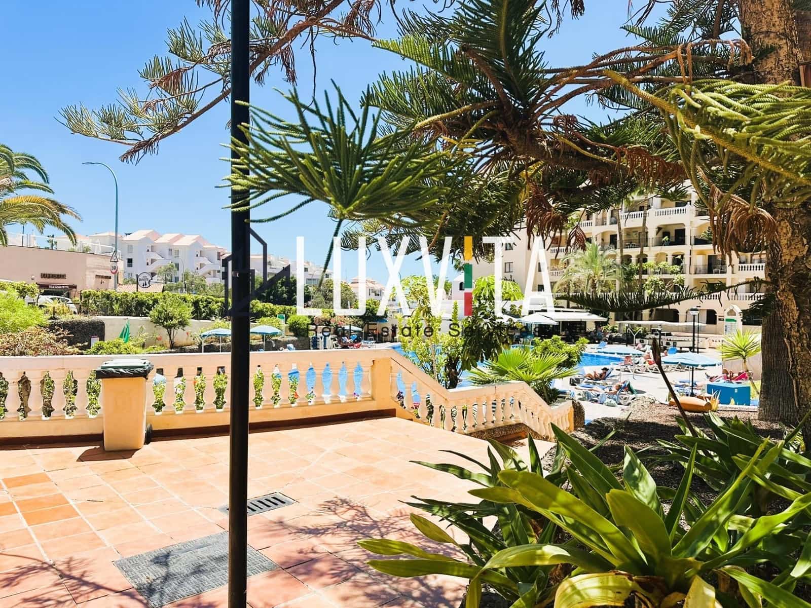 1 soverom Leilighet til salgs i Los Cristianos med svømmebasseng - € 290 000 (Ref: 8789654)