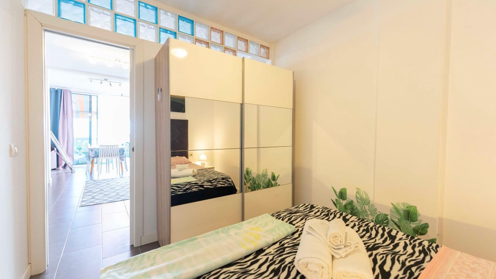 1 soveværelse Lejlighed til salg i San Eugenio - € 230.000 (Ref: 8802082)