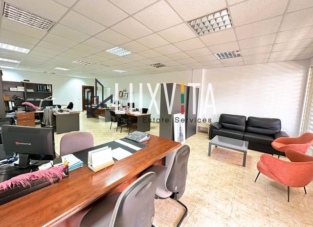 Kaupallinen myytävänä paikassa Granadilla de Abona - 145 000 € (Ref: 8802083)