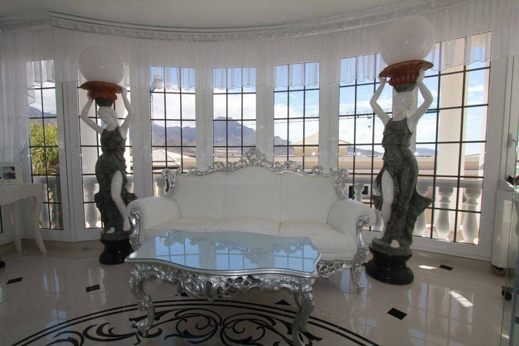 6 soveværelse Villa til salg i La Caleta Adeje med swimmingpool garage - € 4.500.000 (Ref: 8911326)