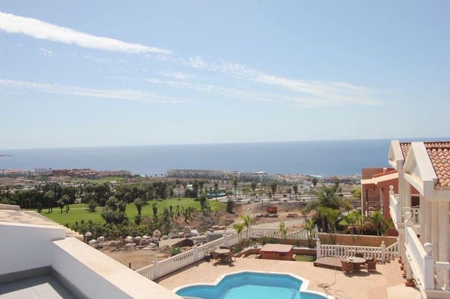 6 soveværelse Villa til salg i La Caleta Adeje, Adeje med swimmingpool garage - € 4.500.000 (Ref: 8911326)