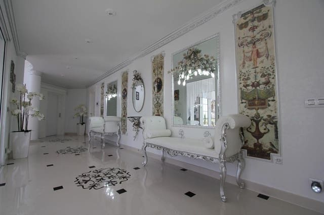 6 soveværelse Villa til salg i La Caleta Adeje, Adeje med swimmingpool garage - € 4.500.000 (Ref: 8911326)