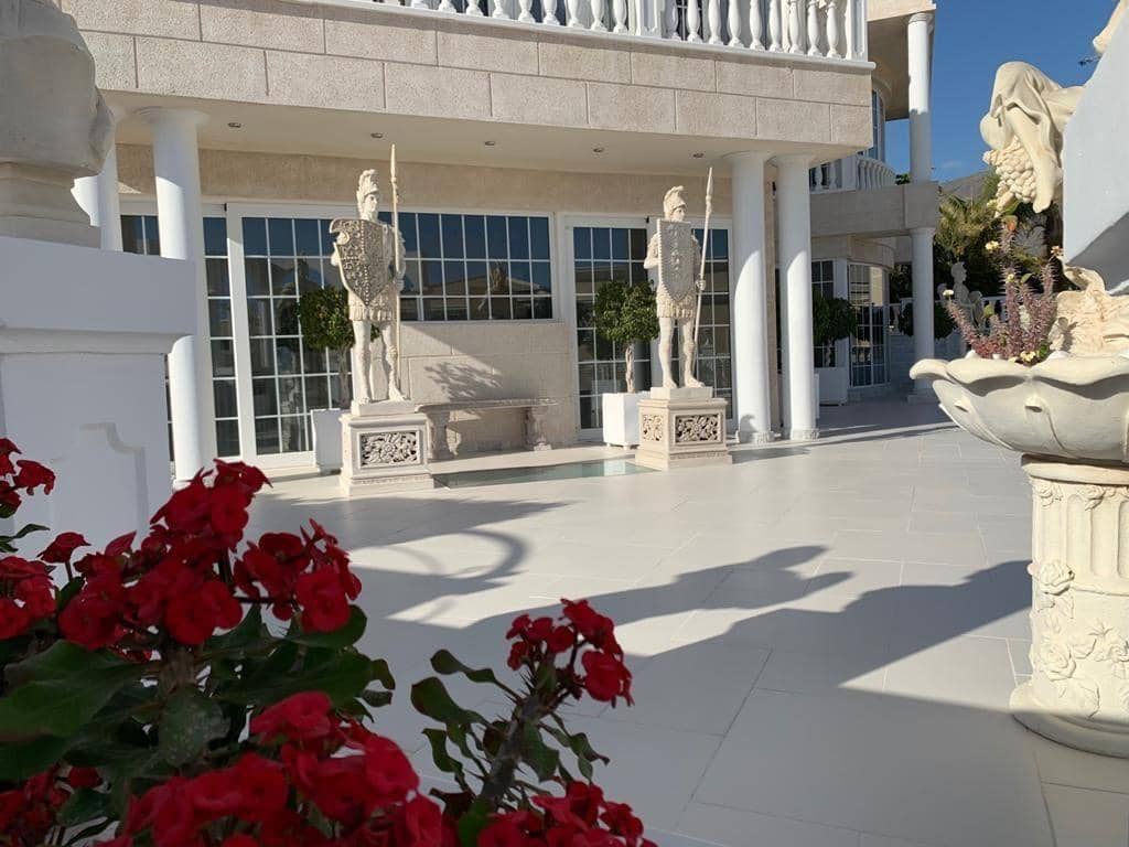 6 soveværelse Villa til salg i La Caleta Adeje med swimmingpool garage - € 4.500.000 (Ref: 8911326)