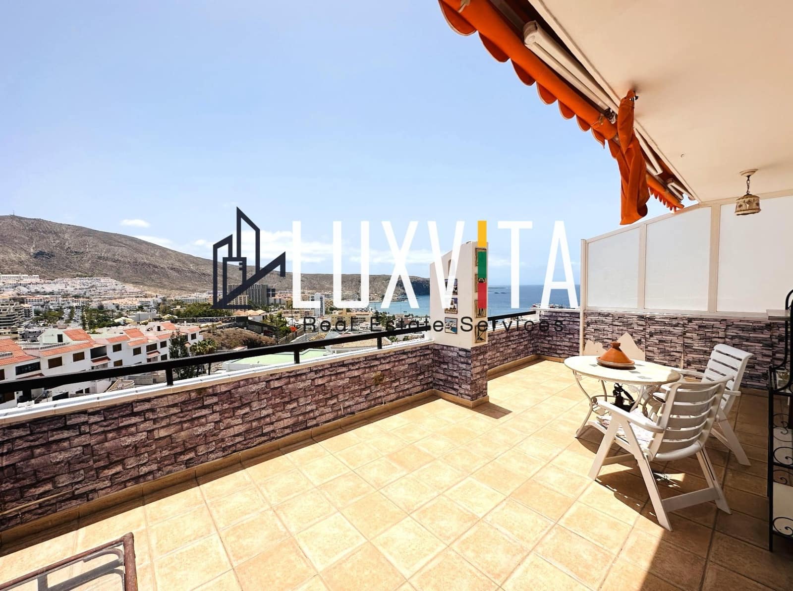 3 soveværelse Penthouse til salg i Los Cristianos med swimmingpool garage - € 549.000 (Ref: 8928882)
