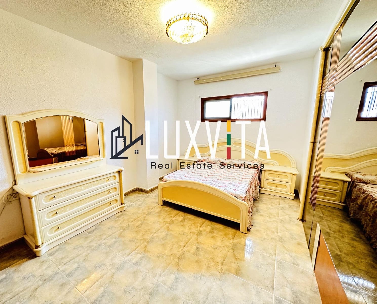 3 soveværelse Penthouse til salg i Los Cristianos med swimmingpool garage - € 549.000 (Ref: 8928882)