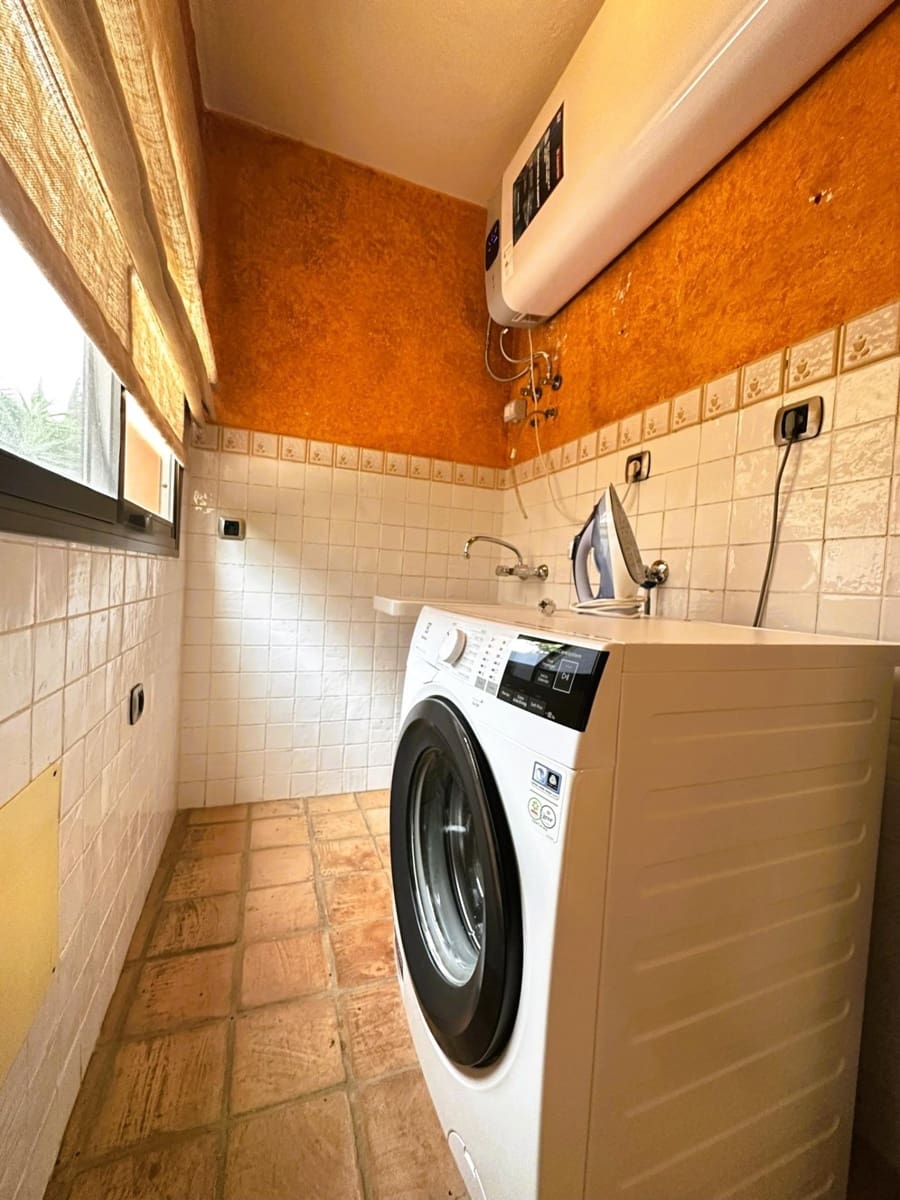 4 soveværelse Villa til salg i Costa Adeje med swimmingpool garage - € 3.000.000 (Ref: 9007802)