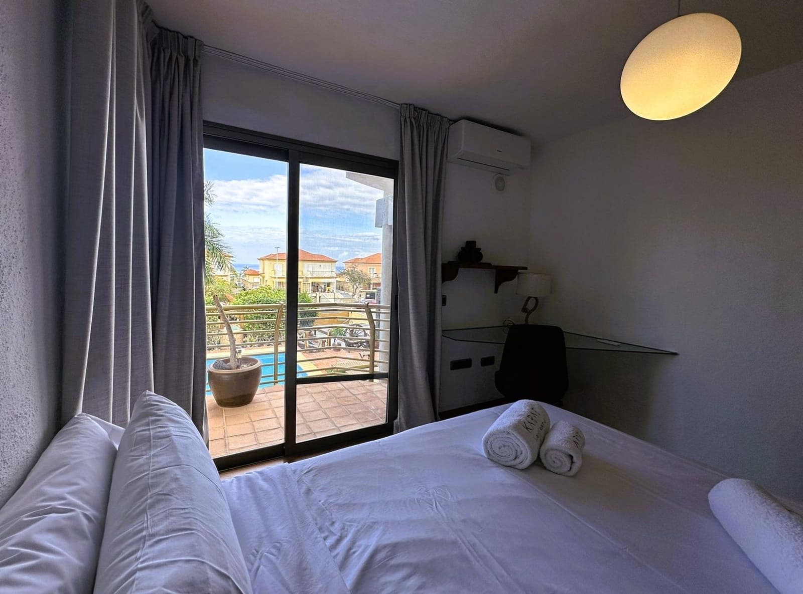 4 soveværelse Villa til salg i Costa Adeje med swimmingpool garage - € 3.000.000 (Ref: 9007802)