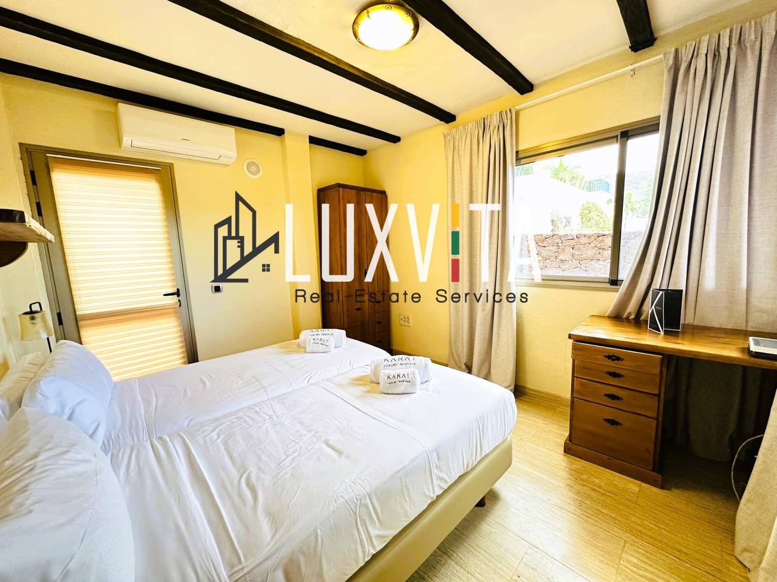 4 soveværelse Villa til salg i Costa Adeje med swimmingpool garage - € 3.000.000 (Ref: 9007802)