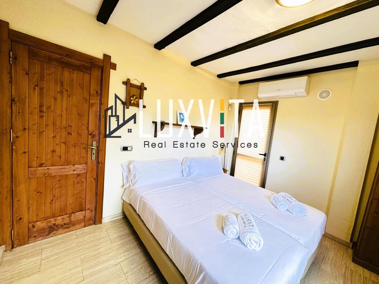 4 soveværelse Villa til salg i Costa Adeje med swimmingpool garage - € 3.000.000 (Ref: 9007802)