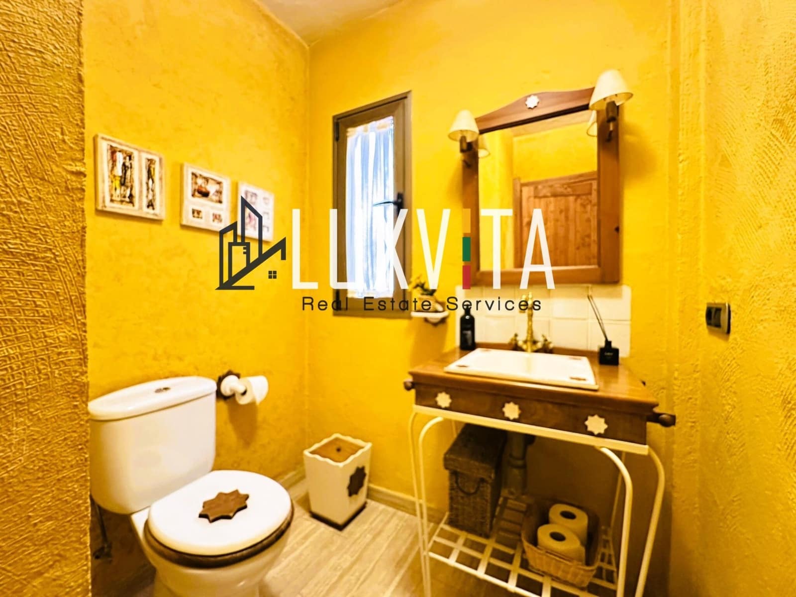 4 soveværelse Villa til salg i Costa Adeje med swimmingpool garage - € 3.000.000 (Ref: 9007802)