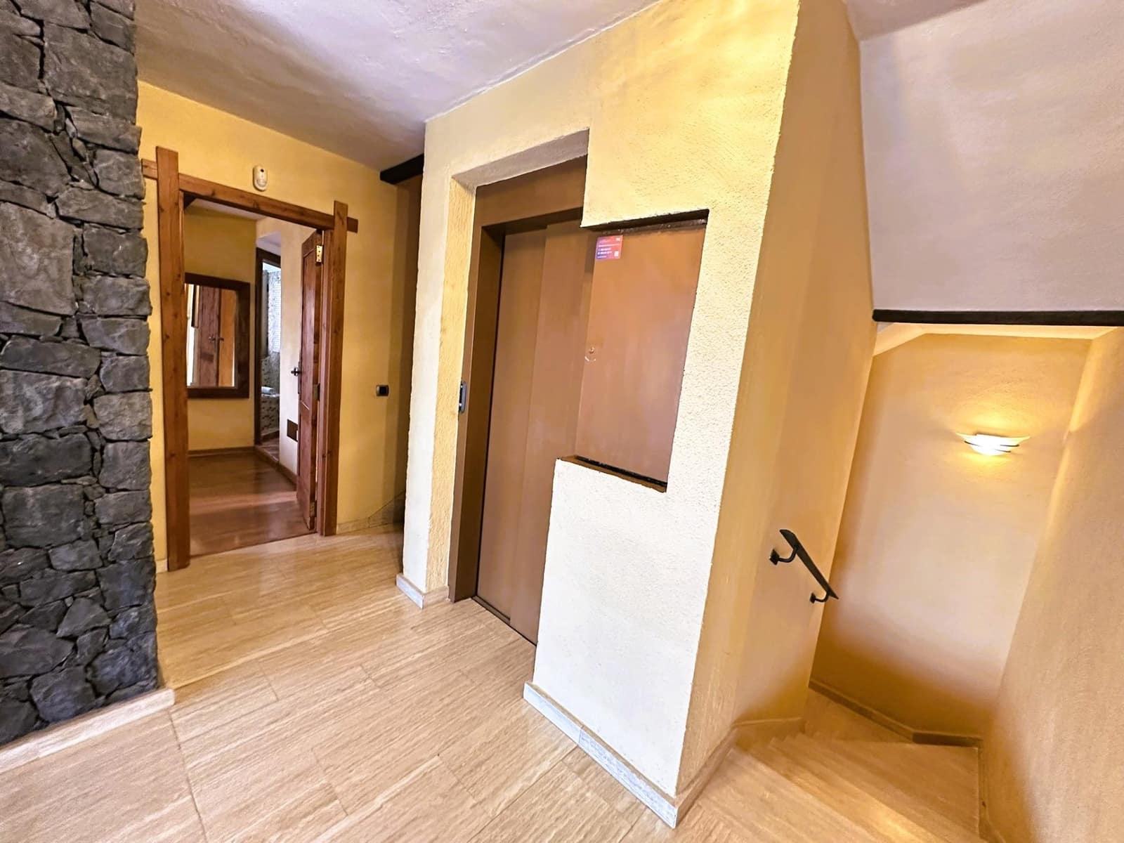 4 soveværelse Villa til salg i Costa Adeje med swimmingpool garage - € 3.000.000 (Ref: 9007802)