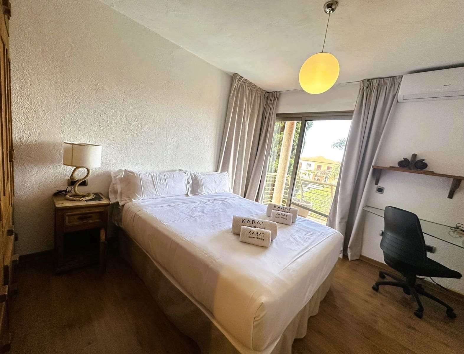 4 soveværelse Villa til salg i Costa Adeje med swimmingpool garage - € 3.000.000 (Ref: 9007802)