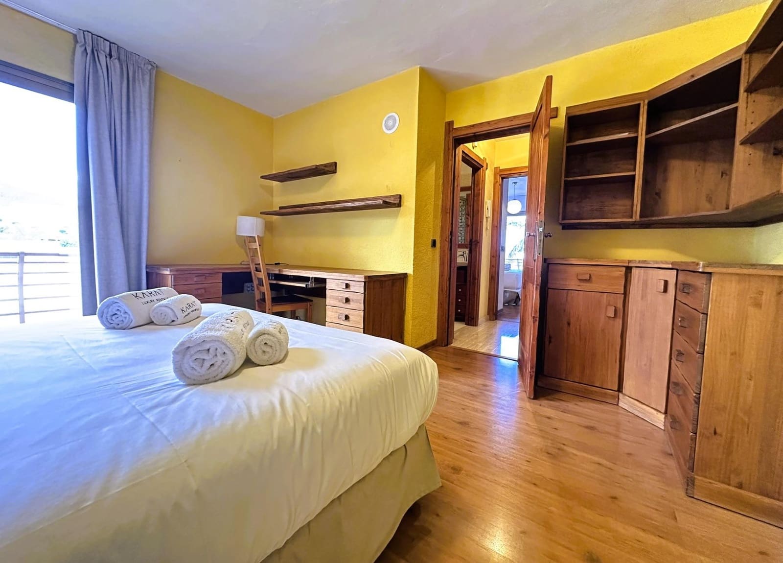 4 soveværelse Villa til salg i Costa Adeje med swimmingpool garage - € 3.000.000 (Ref: 9007802)