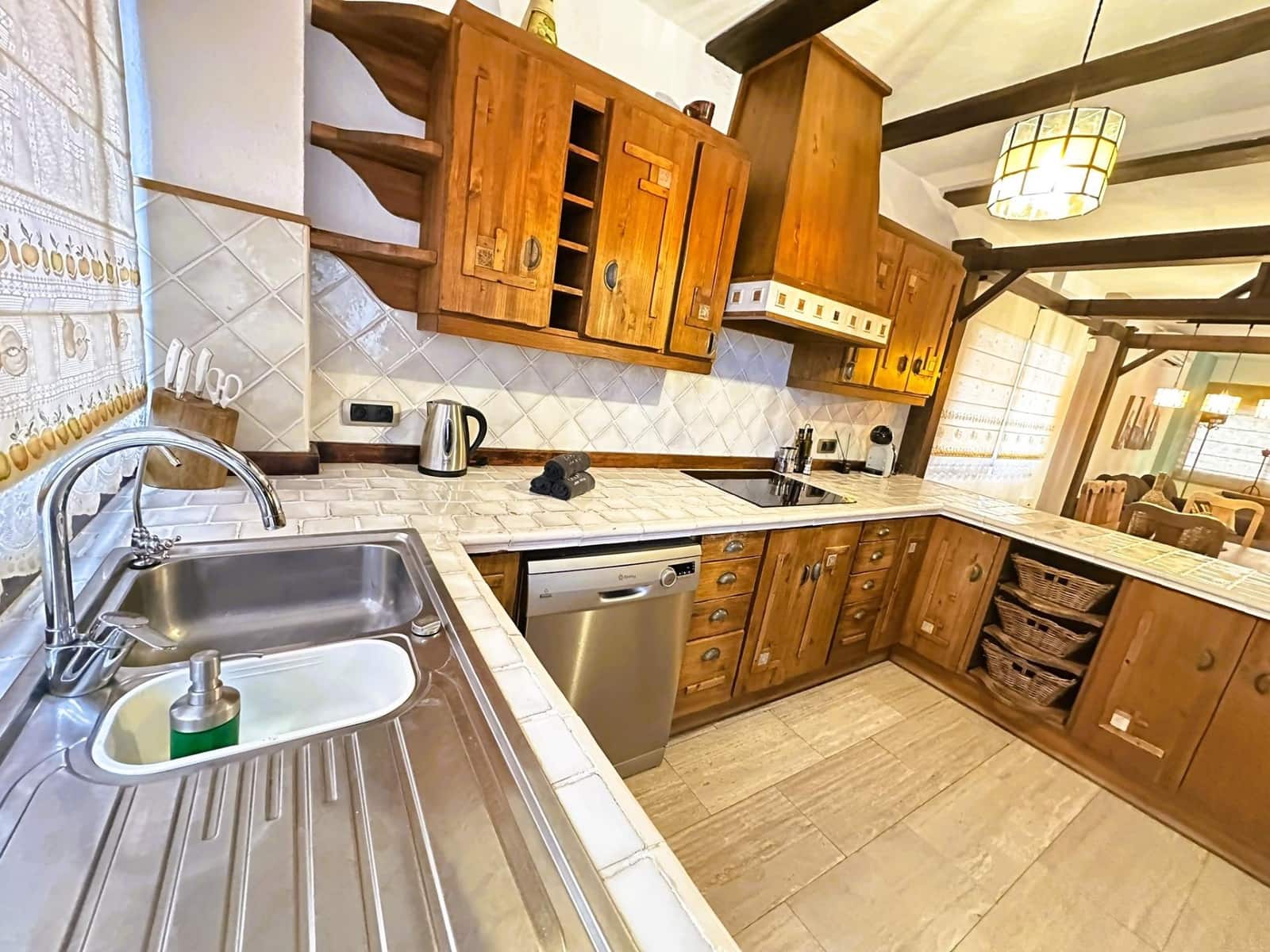 4 soveværelse Villa til salg i Costa Adeje med swimmingpool garage - € 3.000.000 (Ref: 9007802)