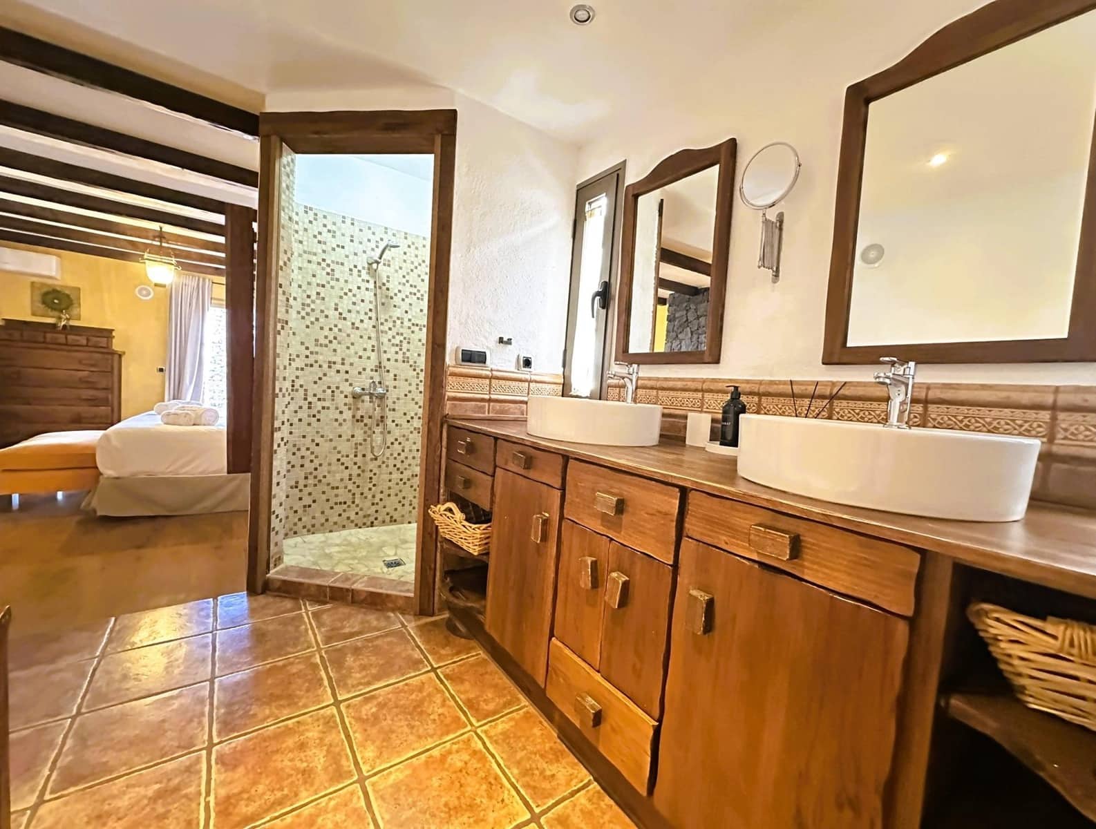 4 soveværelse Villa til salg i Costa Adeje med swimmingpool garage - € 3.000.000 (Ref: 9007802)