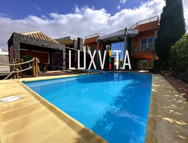 4 soveværelse Villa til salg i Playa de Fañabé Alto, Adeje med swimmingpool garage - € 3.000.000 (Ref: 9007802)