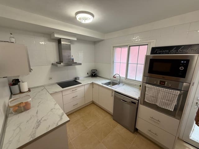 3 sovrum Radhus till salu i Llano del Camello, San Miguel de Abona med pool garage - 349 900 € (Ref: 9007803)