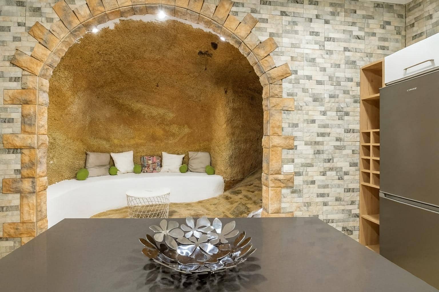 9 soveværelse Hotel til salg i Arico med swimmingpool garage - € 1.200.000 (Ref: 9160996)