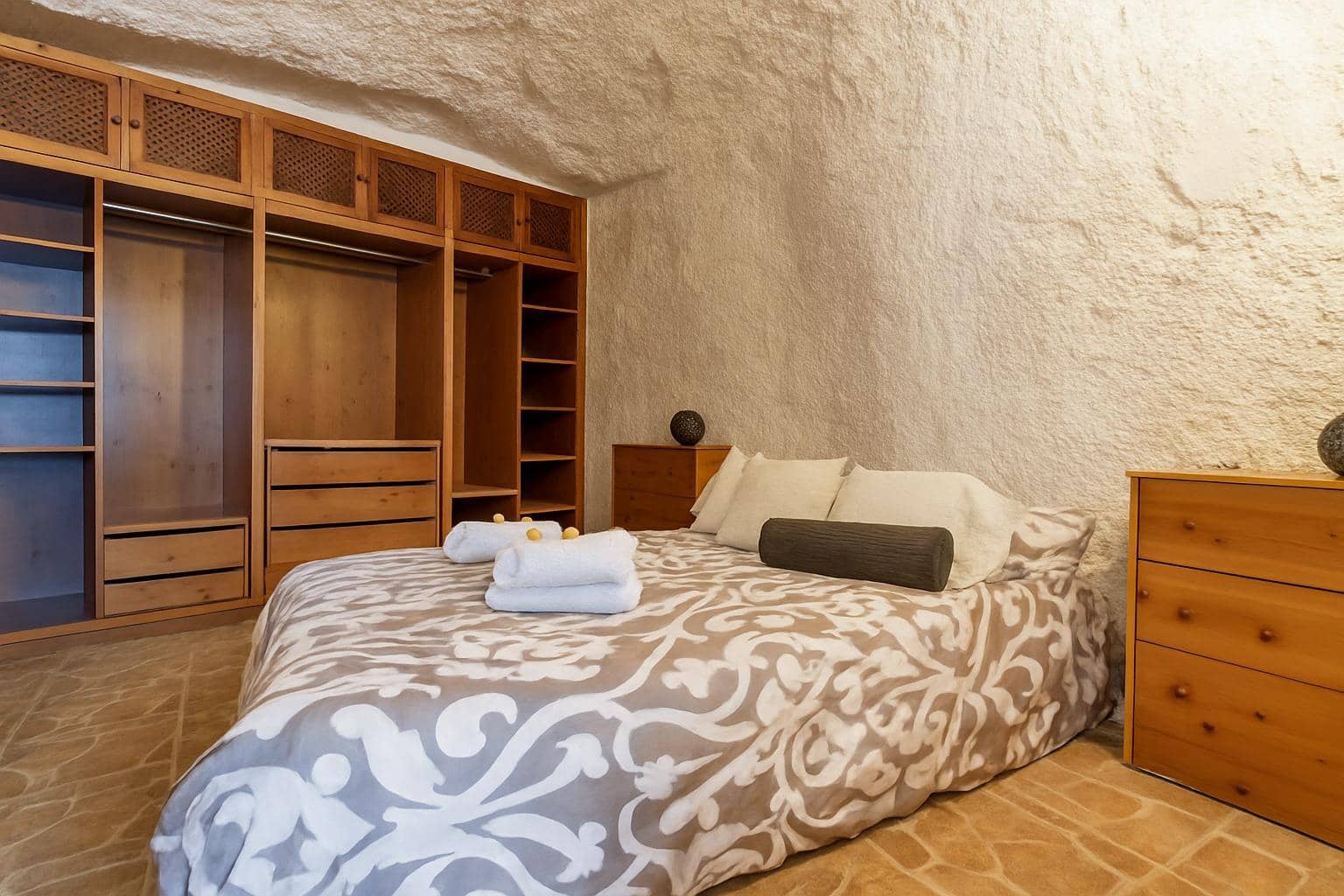 9 soveværelse Hotel til salg i Arico med swimmingpool garage - € 1.200.000 (Ref: 9160996)