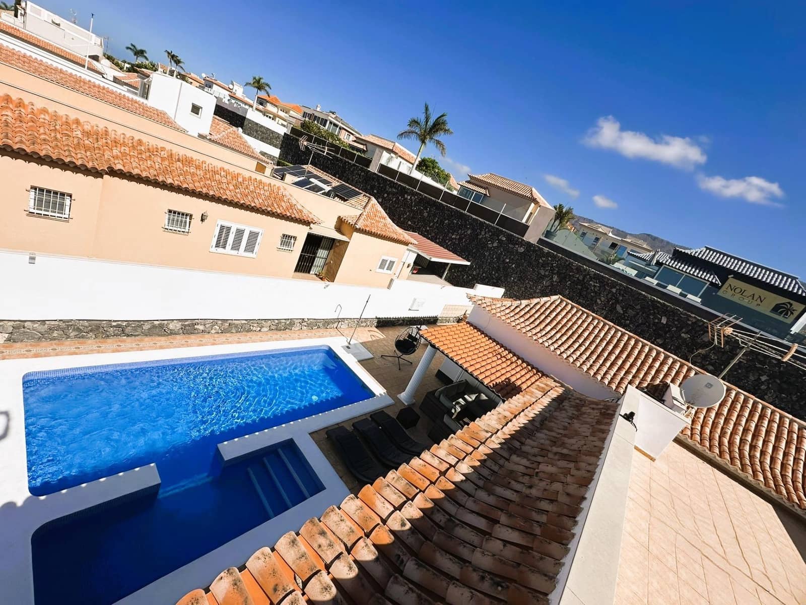 4 sypialnia Willa na sprzedaż w El Madronal z basenem garażem - 1 499 000 € (Ref: 9200488)