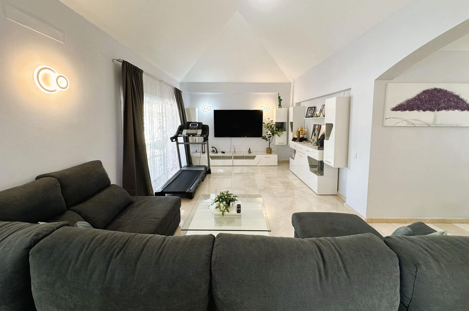 4 sypialnia Willa na sprzedaż w El Madronal z basenem garażem - 1 499 000 € (Ref: 9200488)