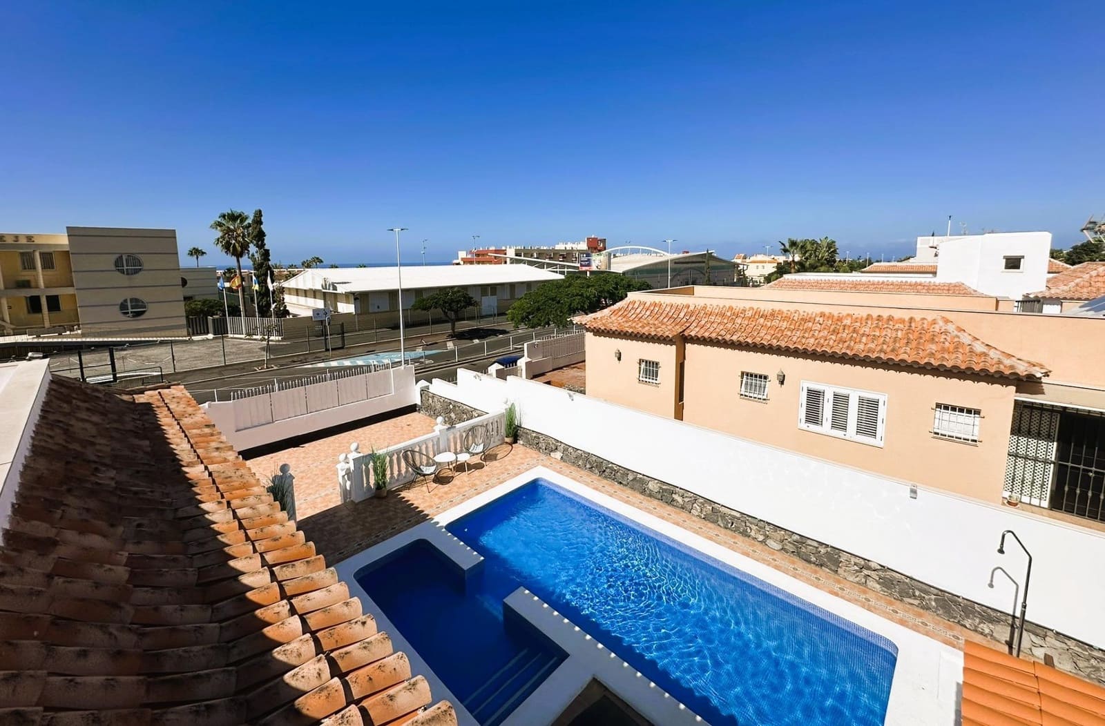 4 sypialnia Willa na sprzedaż w El Madronal z basenem garażem - 1 499 000 € (Ref: 9200488)