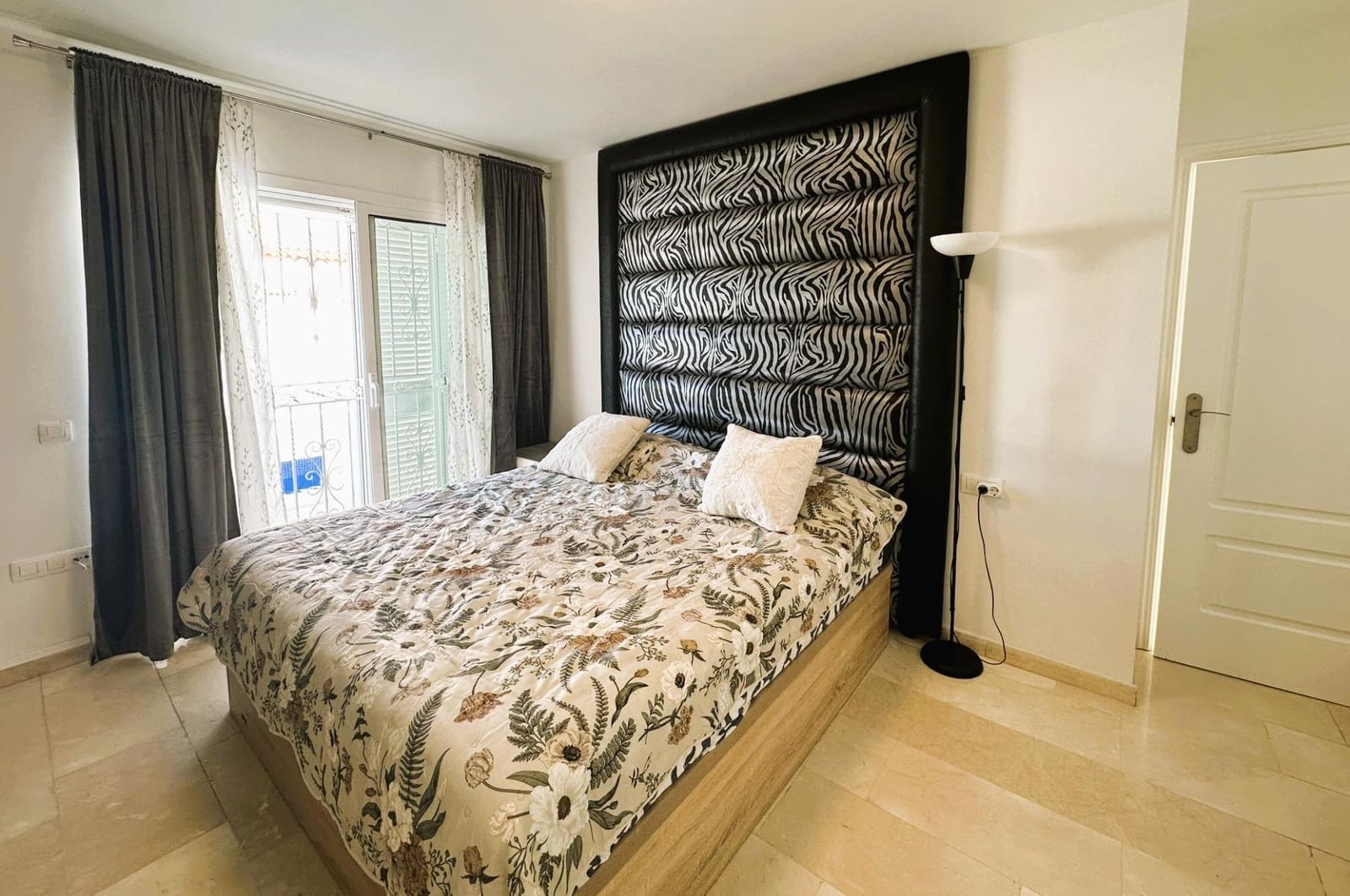 4 sypialnia Willa na sprzedaż w El Madronal z basenem garażem - 1 499 000 € (Ref: 9200488)