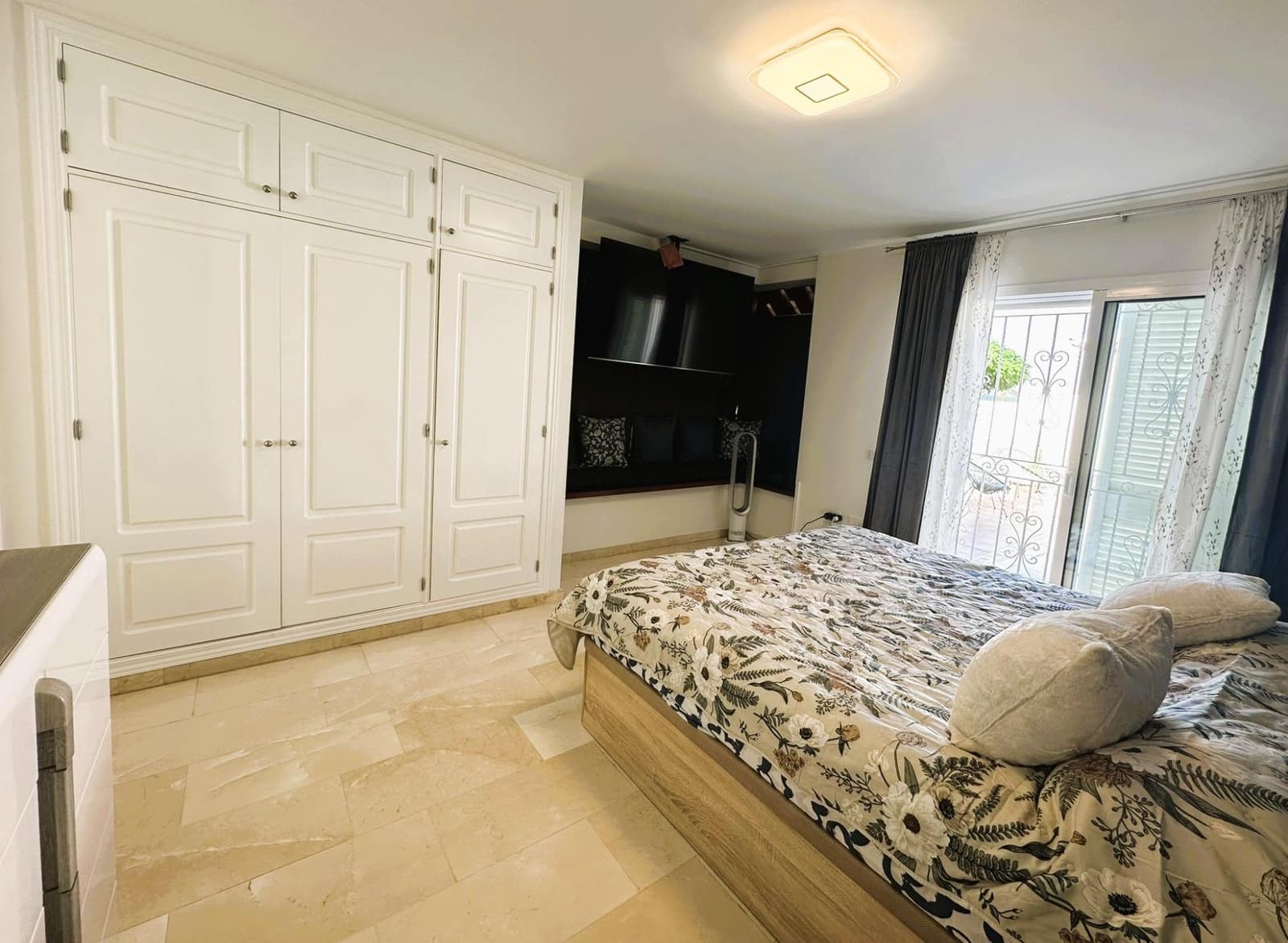 4 sypialnia Willa na sprzedaż w El Madronal z basenem garażem - 1 499 000 € (Ref: 9200488)