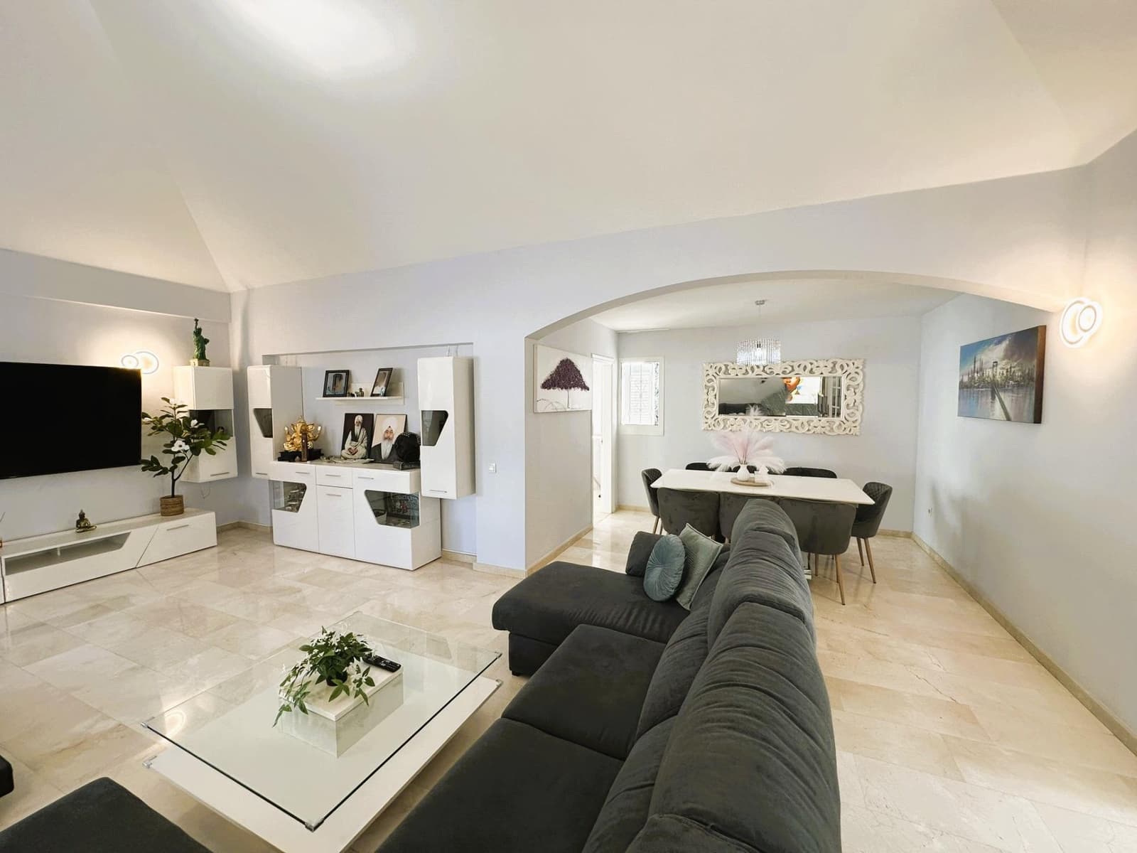 4 sypialnia Willa na sprzedaż w El Madronal z basenem garażem - 1 499 000 € (Ref: 9200488)