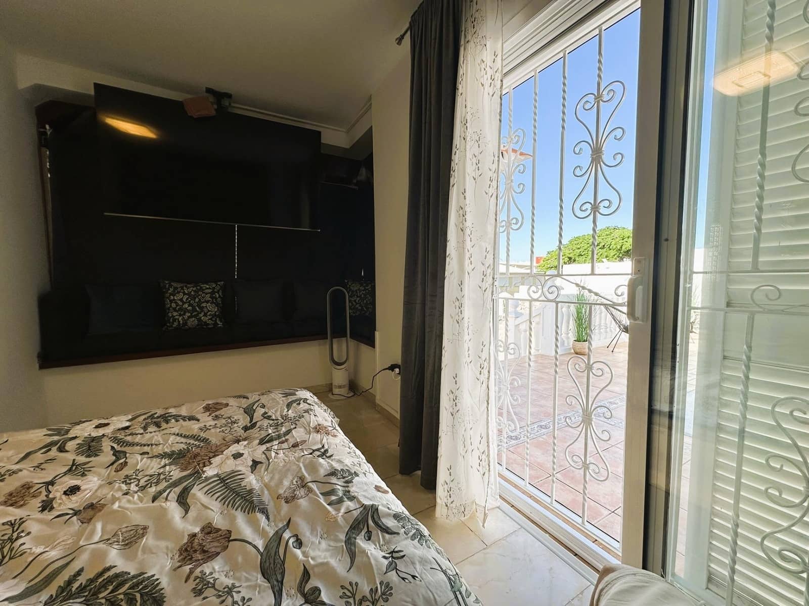 4 sypialnia Willa na sprzedaż w El Madronal z basenem garażem - 1 499 000 € (Ref: 9200488)