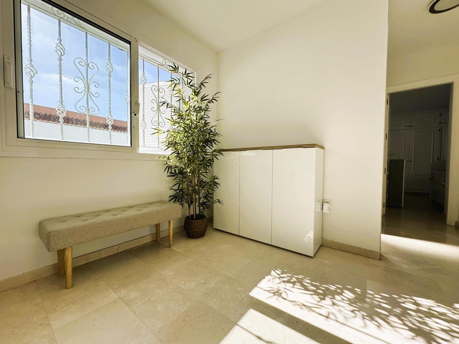 4 sypialnia Willa na sprzedaż w El Madronal z basenem garażem - 1 499 000 € (Ref: 9200488)